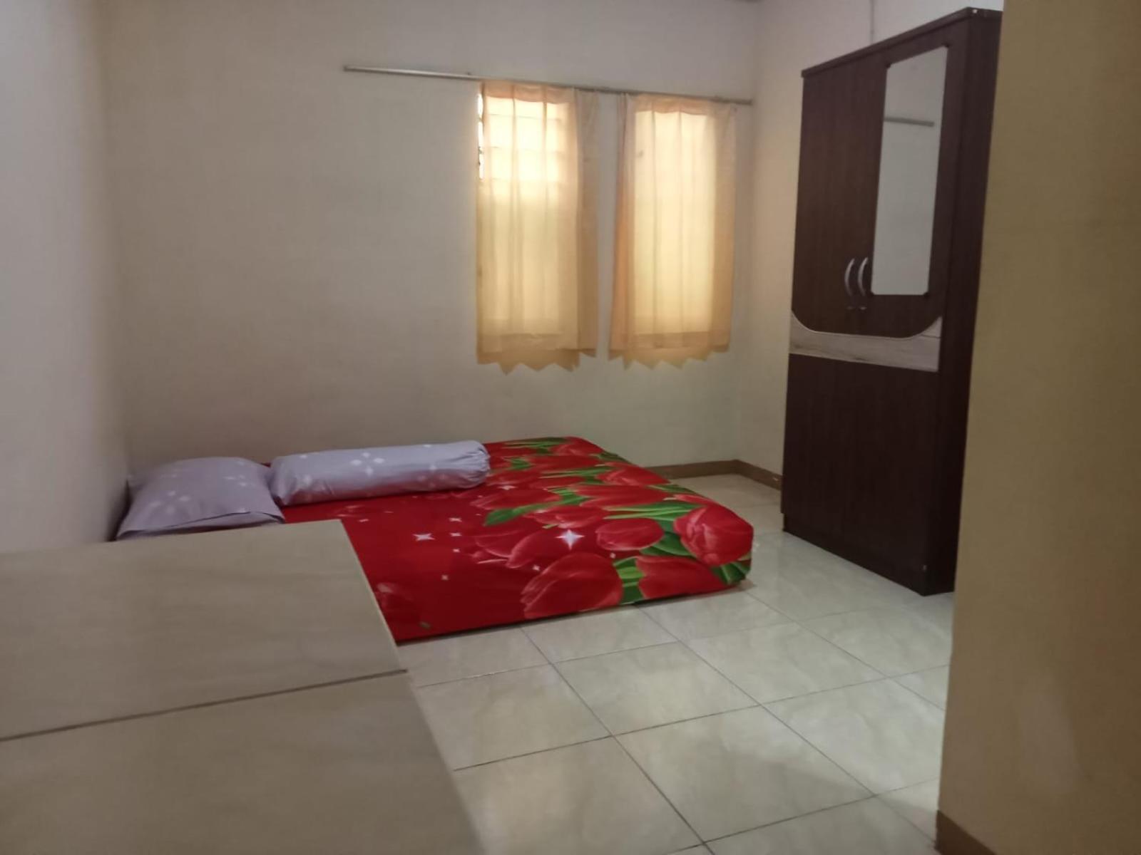 Griya Mas Ct35 Wisma tamu *